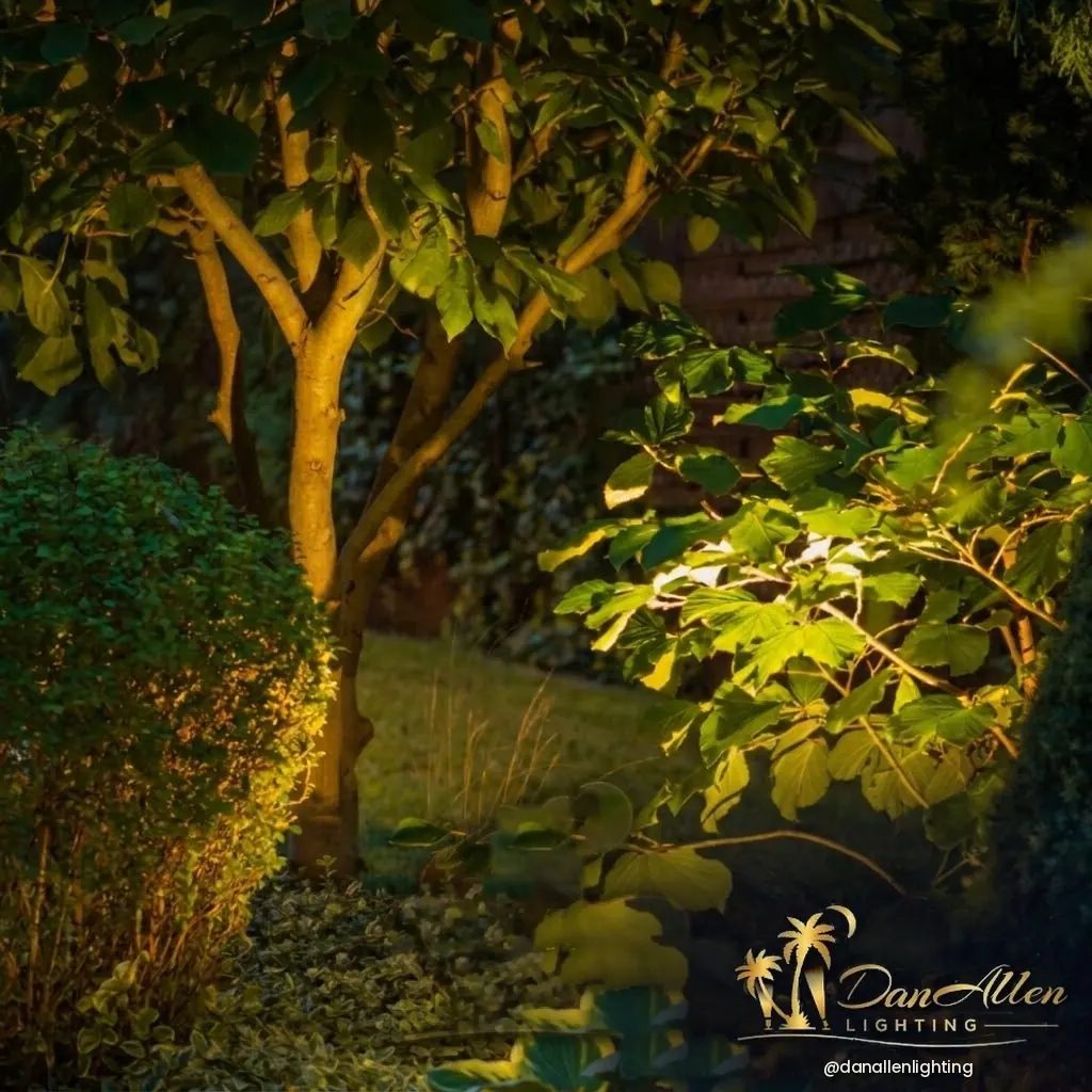 Why Choose a Landscape Lighting Company That Knows Your Community?